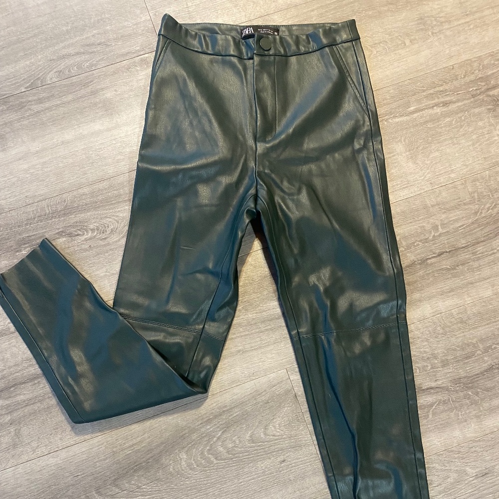 Zara dark green skinny leather pants size small